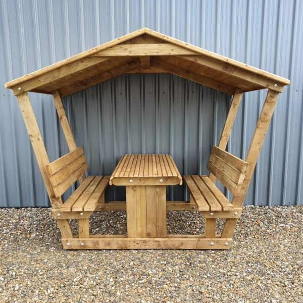 Picnic bench with Roof – BenchUK LTD